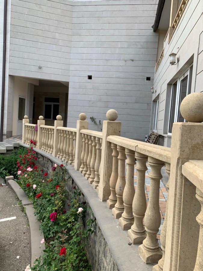 Hotel Ashot Erkat Sewan Exterior foto