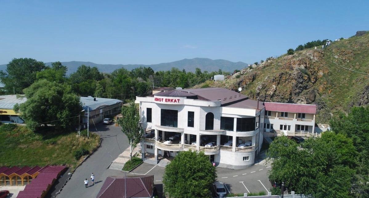 Hotel Ashot Erkat Sewan Exterior foto